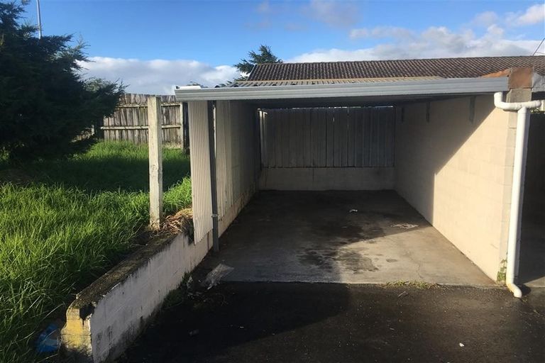 Photo of property in 1/22 Silver Creek Road, Weymouth, Auckland, 2103