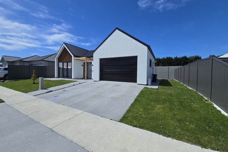 Photo of property in 16 George Yee Place, Taradale, Napier, 4112