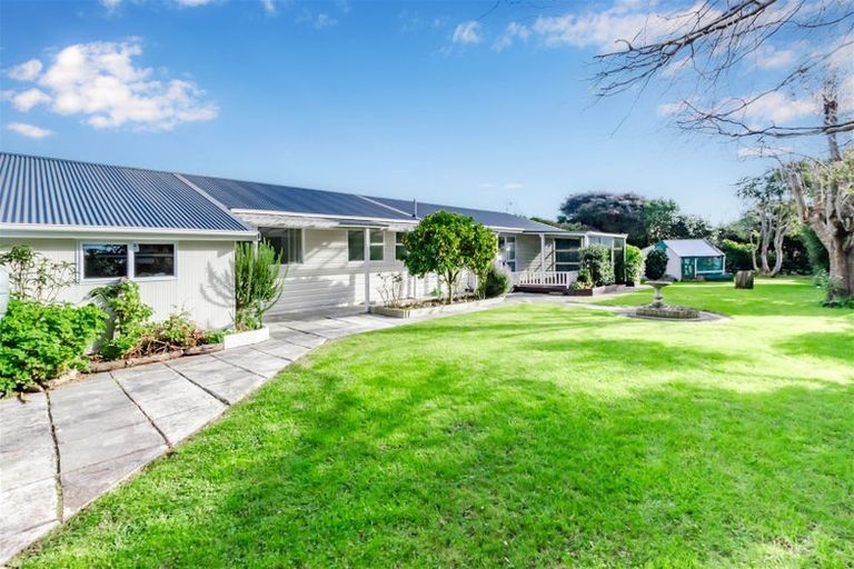 Photo of property in 9 Lesley Grove, Waikanae, 5036