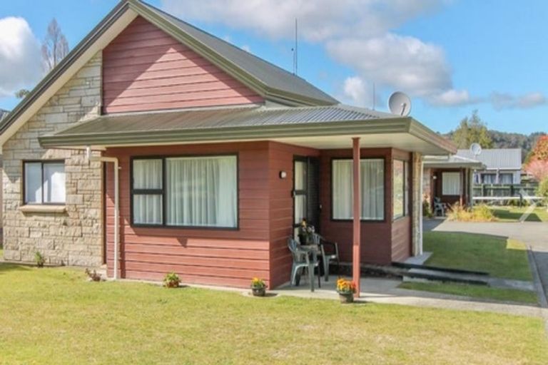 Photo of property in 10a Robertson Street, Glenholme, Rotorua, 3010