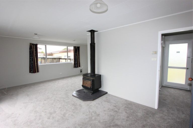 Photo of property in 29 Kowhai Street, Inglewood, 4330