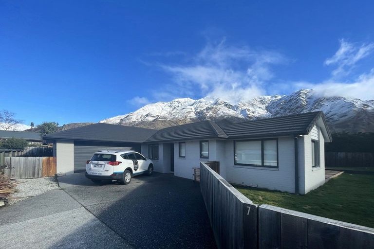 Photo of property in 7 Alluvial Court, Arthurs Point, Queenstown, 9371