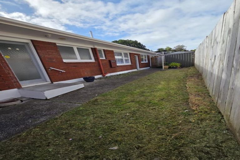 Photo of property in 1/59 The Boulevard, Sunnyhills, Auckland, 2010
