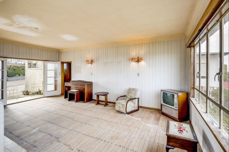 Photo of property in 1 Delhi Road, Hospital Hill, Napier, 4110