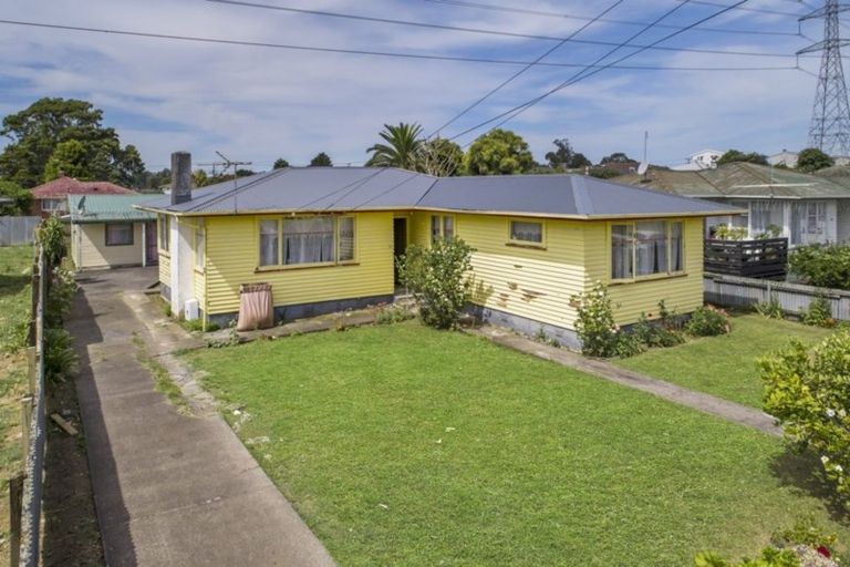 Photo of property in 32 Everitt Road, Otara, Auckland, 2023