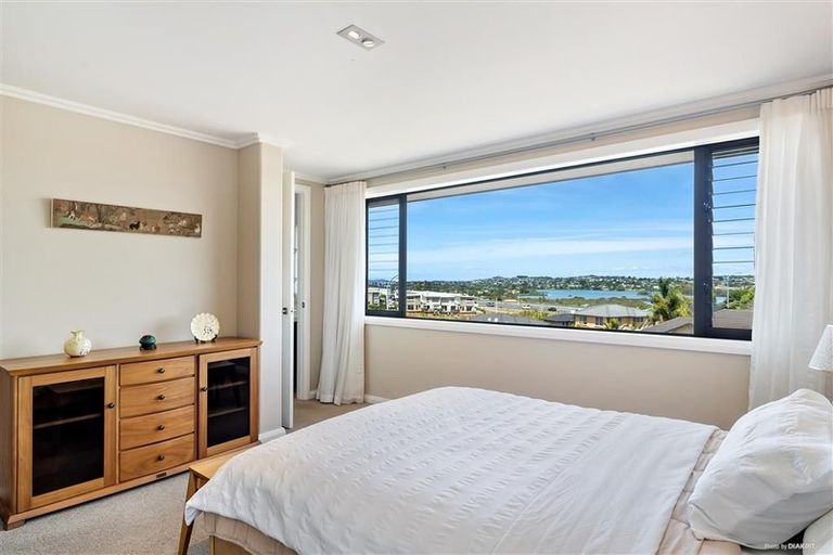 Photo of property in 21 Bayview Park Lane, Orewa, 0931