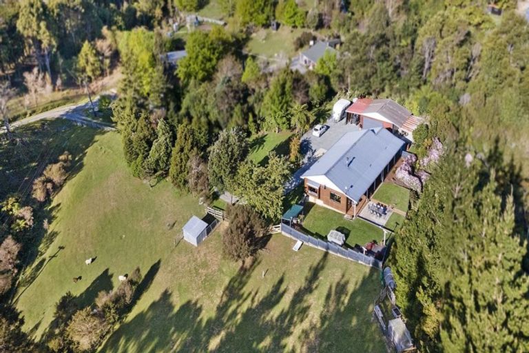 Photo of property in 1522d Akatarawa Road, Akatarawa Valley, Upper Hutt, 5372