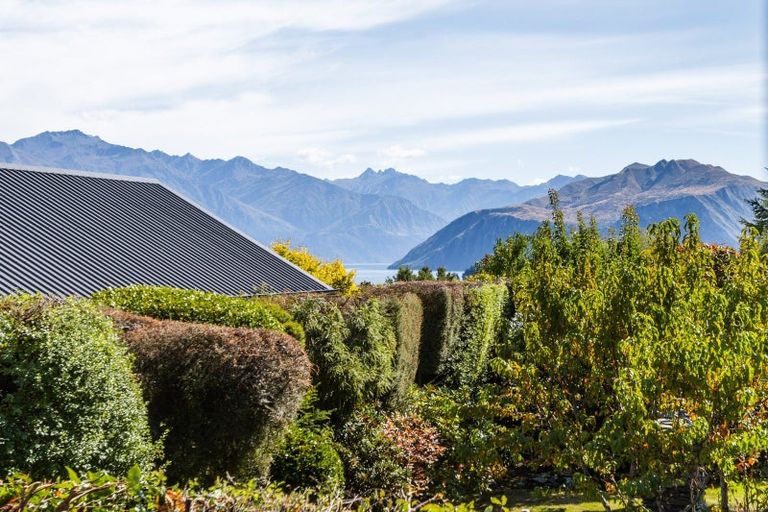 Photo of property in 185 Stone Street, Wanaka, 9305