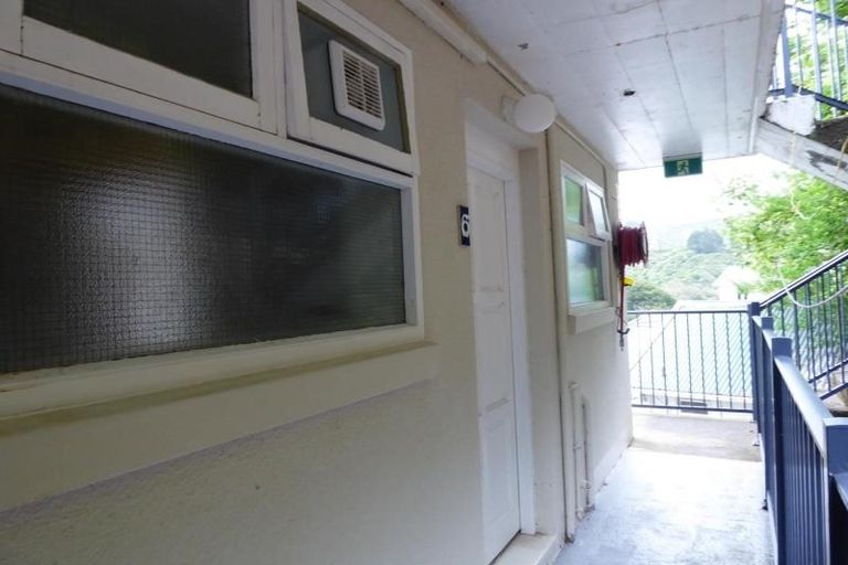 Photo of property in Parkland Flats, 6/51 Adams Terrace, Kelburn, Wellington, 6021