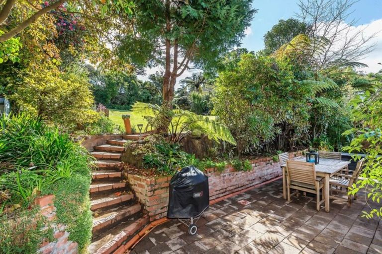 Photo of property in 38 Cashmere Avenue, Khandallah, Wellington, 6035