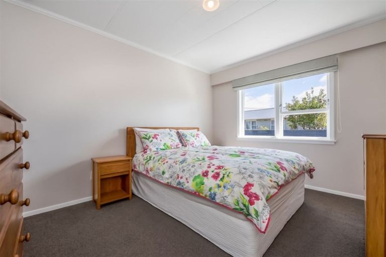 Photo of property in 1/8 Derwent Lee Grove, Epuni, Lower Hutt, 5011