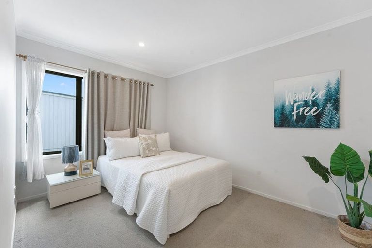 Photo of property in 19 Eyton Kay Road, Hobsonville, Auckland, 0616