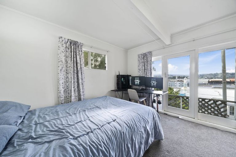 Photo of property in 10 Queens Drive, Kilbirnie, Wellington, 6022