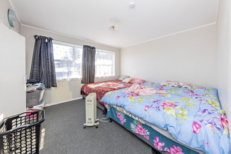 Photo of property in 3 Fairlight Place, Manurewa, Auckland, 2102