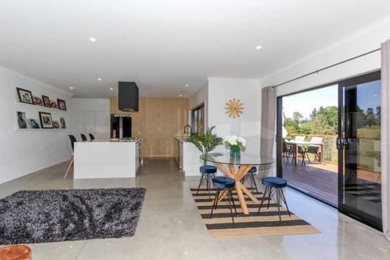 Photo of property in 5a Tupuhi Place, Highlands Park, New Plymouth, 4312