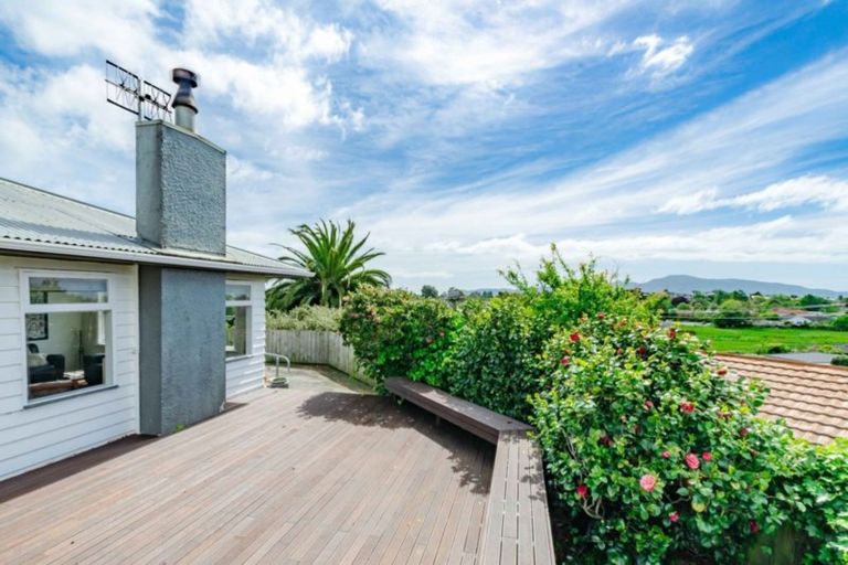 Photo of property in 72 Raumati Road, Raumati Beach, Paraparaumu, 5032