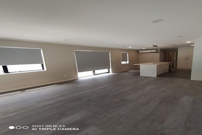 Photo of property in 28 Combat Street, Papakura, 2110