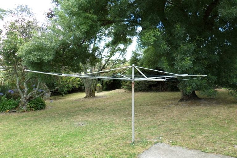 Photo of property in 40 Arlette Place, Massey, Auckland, 0614