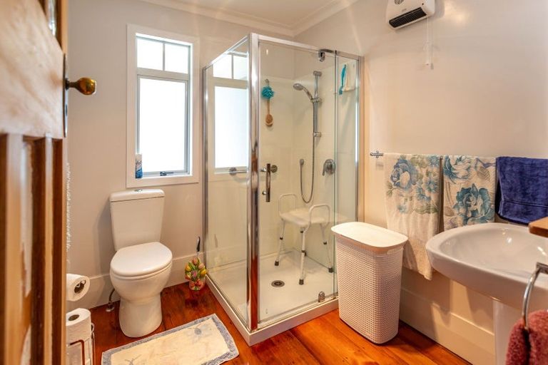 Photo of property in 677 State Highway 25, Waitakaruru, Thames, 3576