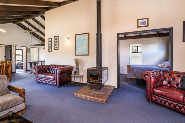 Photo of property in 76 Kinloch Road, Kinloch, Taupo, 3377