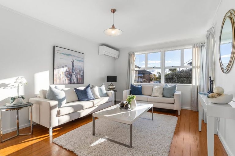 Photo of property in 1/1 Diomede Street, Bayswater, Auckland, 0622