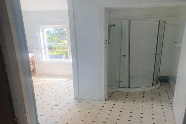 Photo of property in 639 Swanson Road, Swanson, Auckland, 0612