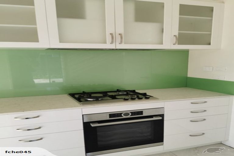 Photo of property in 16 Orchard Terrace, Riverhead, 0820