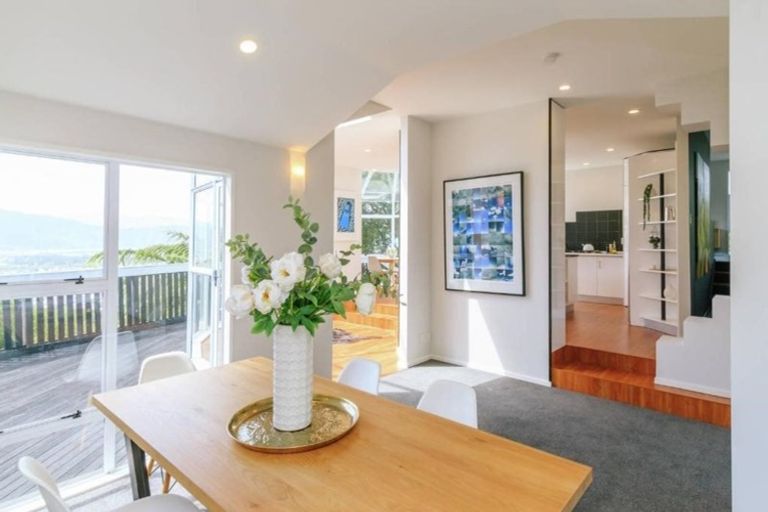 Photo of property in 18 London Road, Korokoro, Lower Hutt, 5012