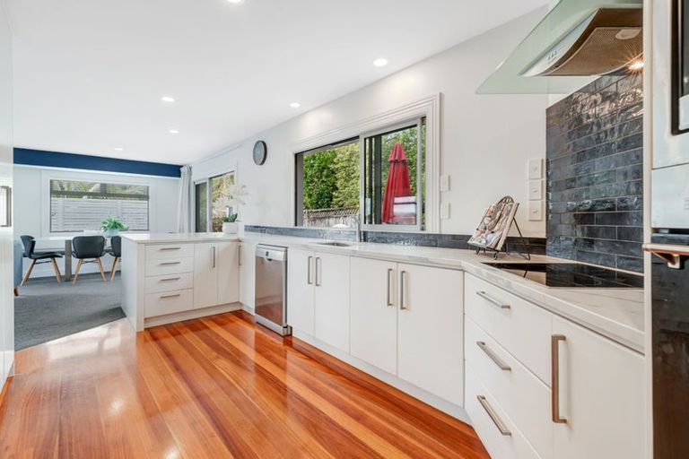 Photo of property in 57 Esther Place, Red Beach, 0932