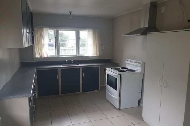 Photo of property in 15a Northcote Road, Northcote, Christchurch, 8052