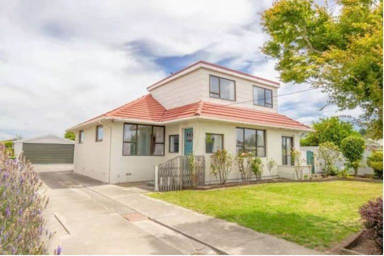 Photo of property in 52 Amyes Road, Hornby, Christchurch, 8042