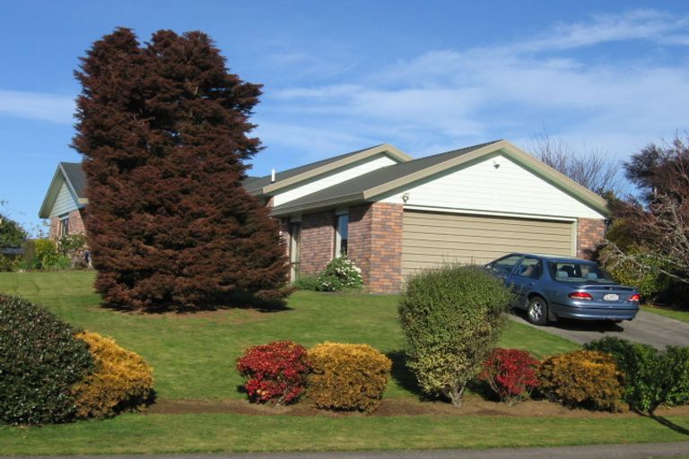 Photo of property in 9 Rosehill Place, Nawton, Hamilton, 3200