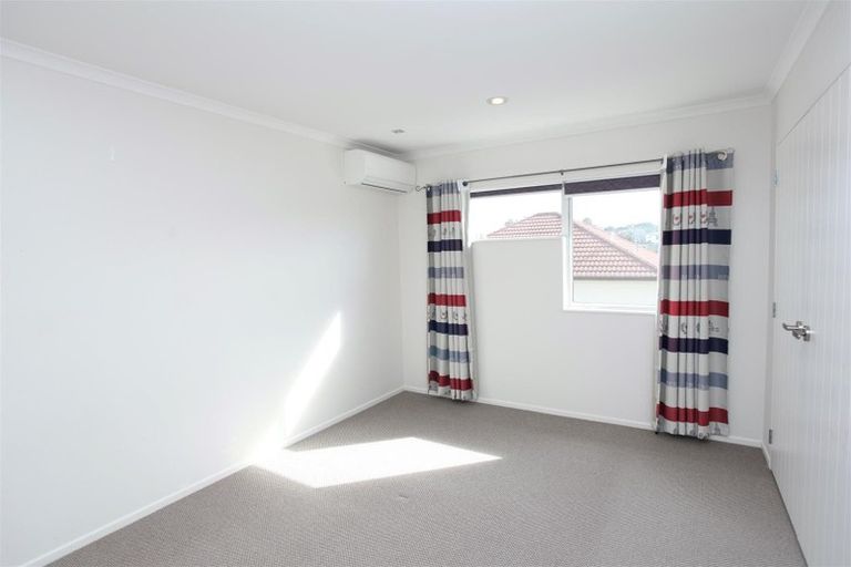 Photo of property in 3 Andy Crescent, Flat Bush, Auckland, 2016