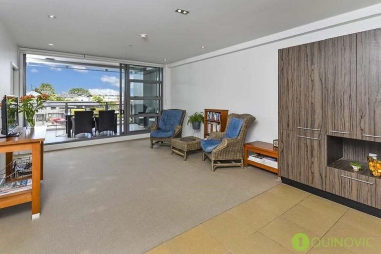 Photo of property in 3/35 Northcroft Street, Takapuna, Auckland, 0622