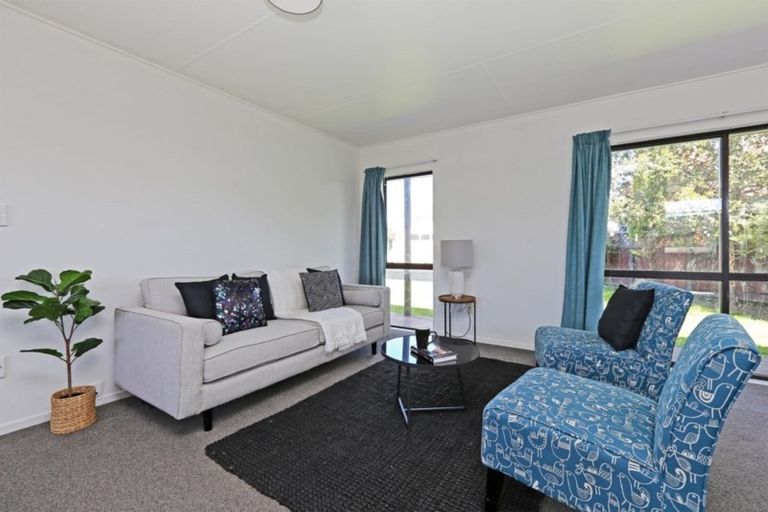 Photo of property in 24 Whiting Crescent, Greenmeadows, Napier, 4112