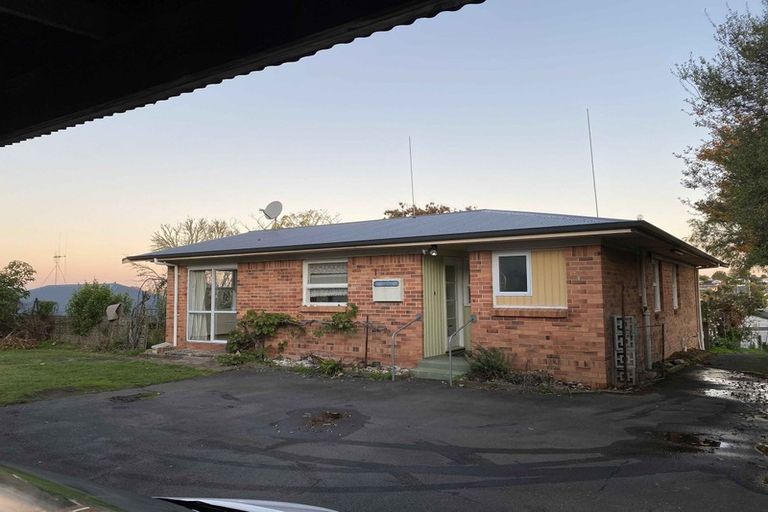 Photo of property in 90 Whatawhata Road, Dinsdale, Hamilton, 3204