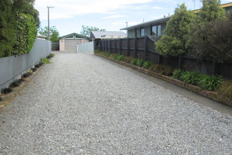 Photo of property in 60 Sturrocks Road, Redwood, Christchurch, 8051