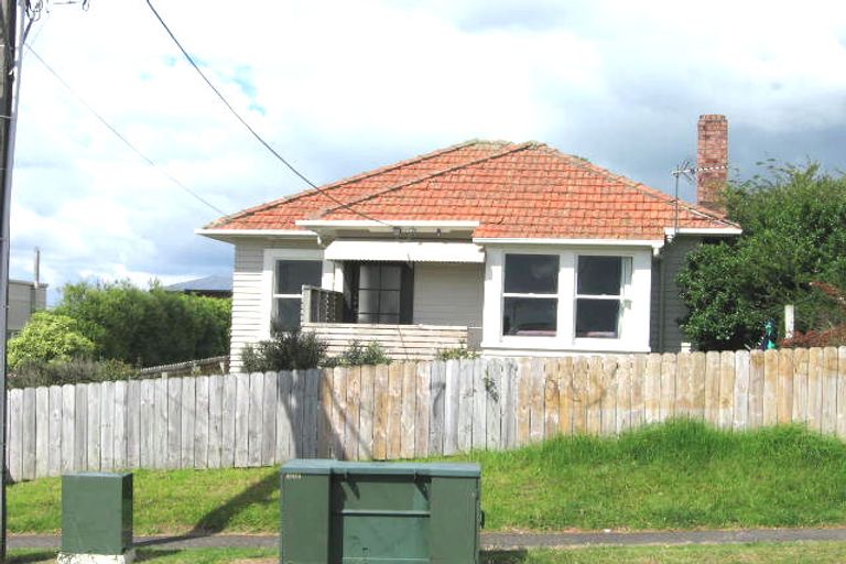 Photo of property in 140b Titirangi Road, New Lynn, Auckland, 0600