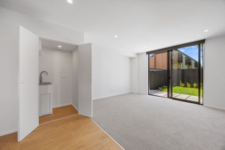 Photo of property in 3/88 Holly Road, St Albans, Christchurch, 8014