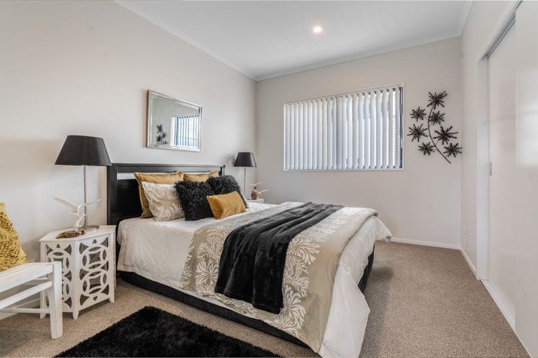 Photo of property in 1/2 Wesley Street, Devonport, Auckland, 0624