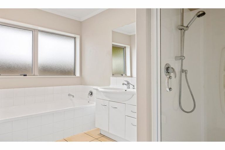 Photo of property in 1 Kandinsky Close, Rolleston, 7614