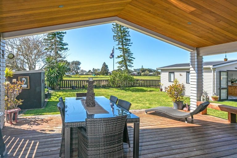 Photo of property in 104 Kiwi Road, Whangamata, 3620