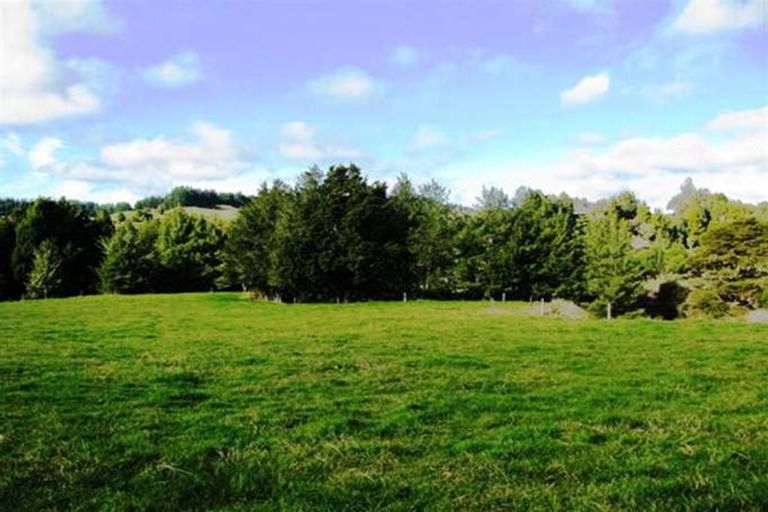 Photo of property in 693e Stanley Road, Wainui, Nukuhou, 3198