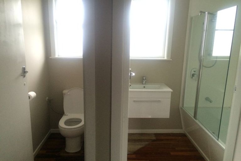 Photo of property in 116 Ruamahanga Crescent, Terrace End, Palmerston North, 4410