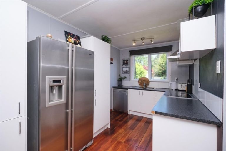 Photo of property in 56 Celia Street, Stratford, 4332