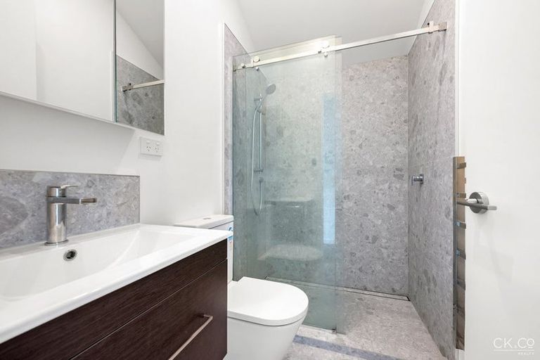 Photo of property in 11/323 Riverside Drive, Waterloo, Lower Hutt, 5011