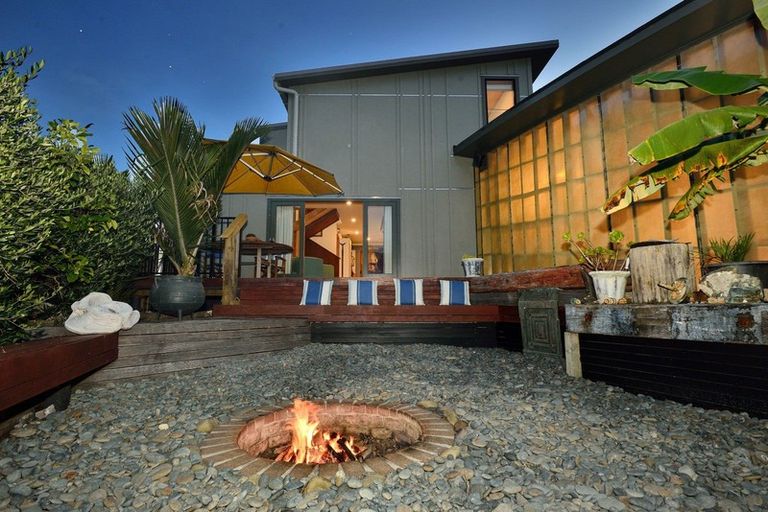 Photo of property in 18 Kahawai Street, Mahia, 4198