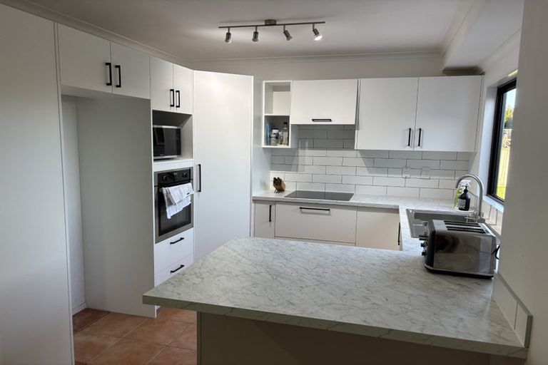 Photo of property in 16 Saxon Woods Drive, Rototuna North, Hamilton, 3210