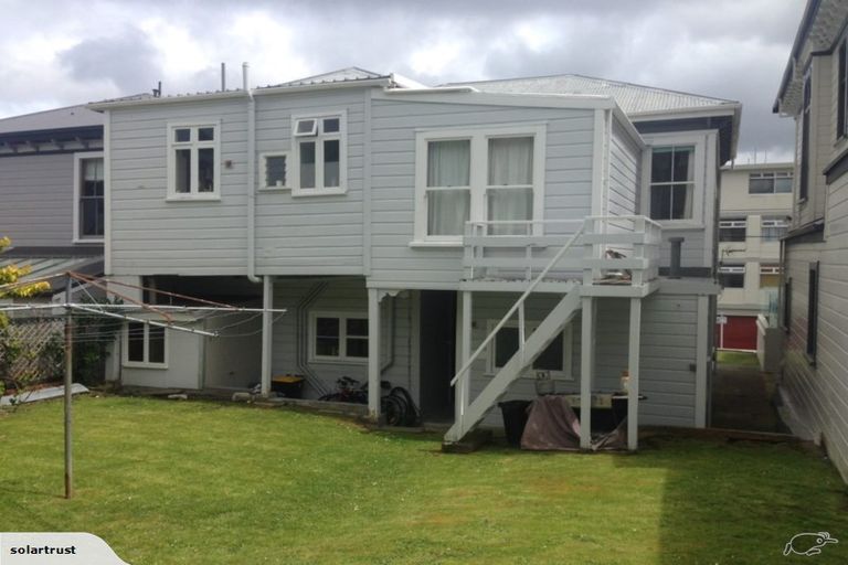 Photo of property in 1/27 Brougham Street, Mount Victoria, Wellington, 6011