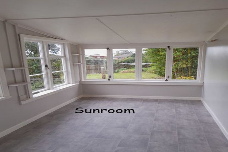 Photo of property in 46 Evans Road, Glen Eden, Auckland, 0602